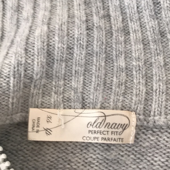 Old Navy long grey zip up sweater - Picture 8 of 10